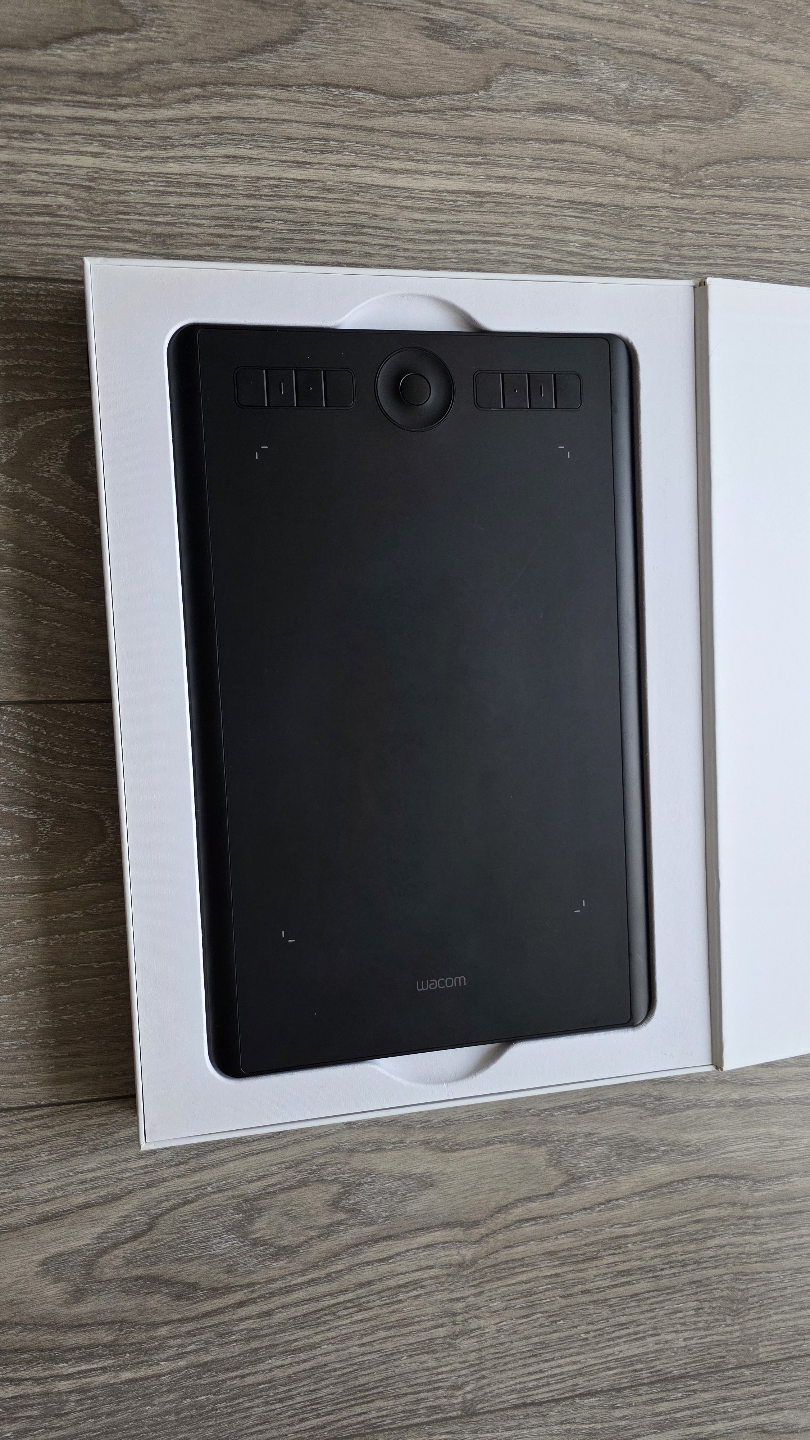 Wacom Intuos Pro Medium Graphics Tablet, 2017 - photo 5