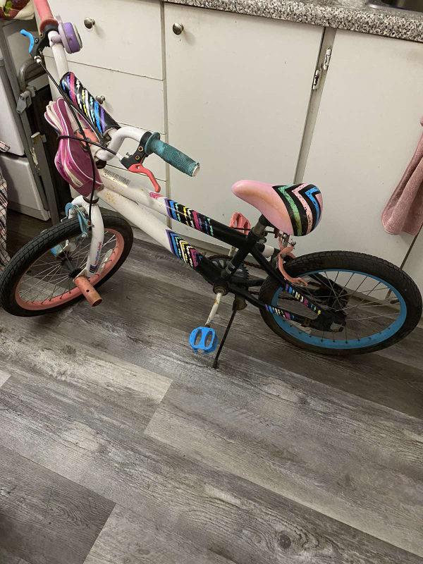 Girls' Huffy bike, 18 inch wheels