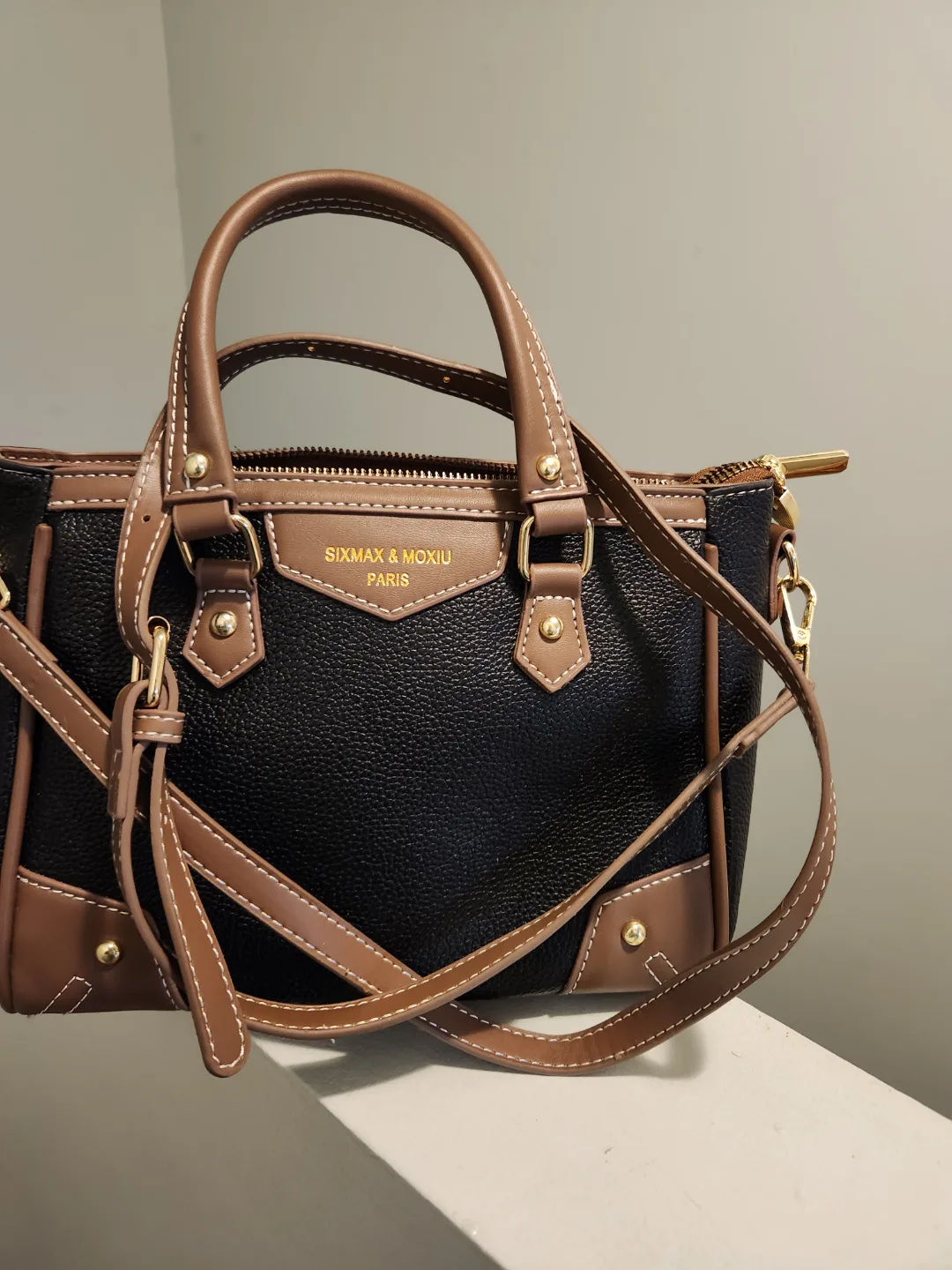 Sixmax & Moxiu Paris Black and Brown Handbag thumbnail