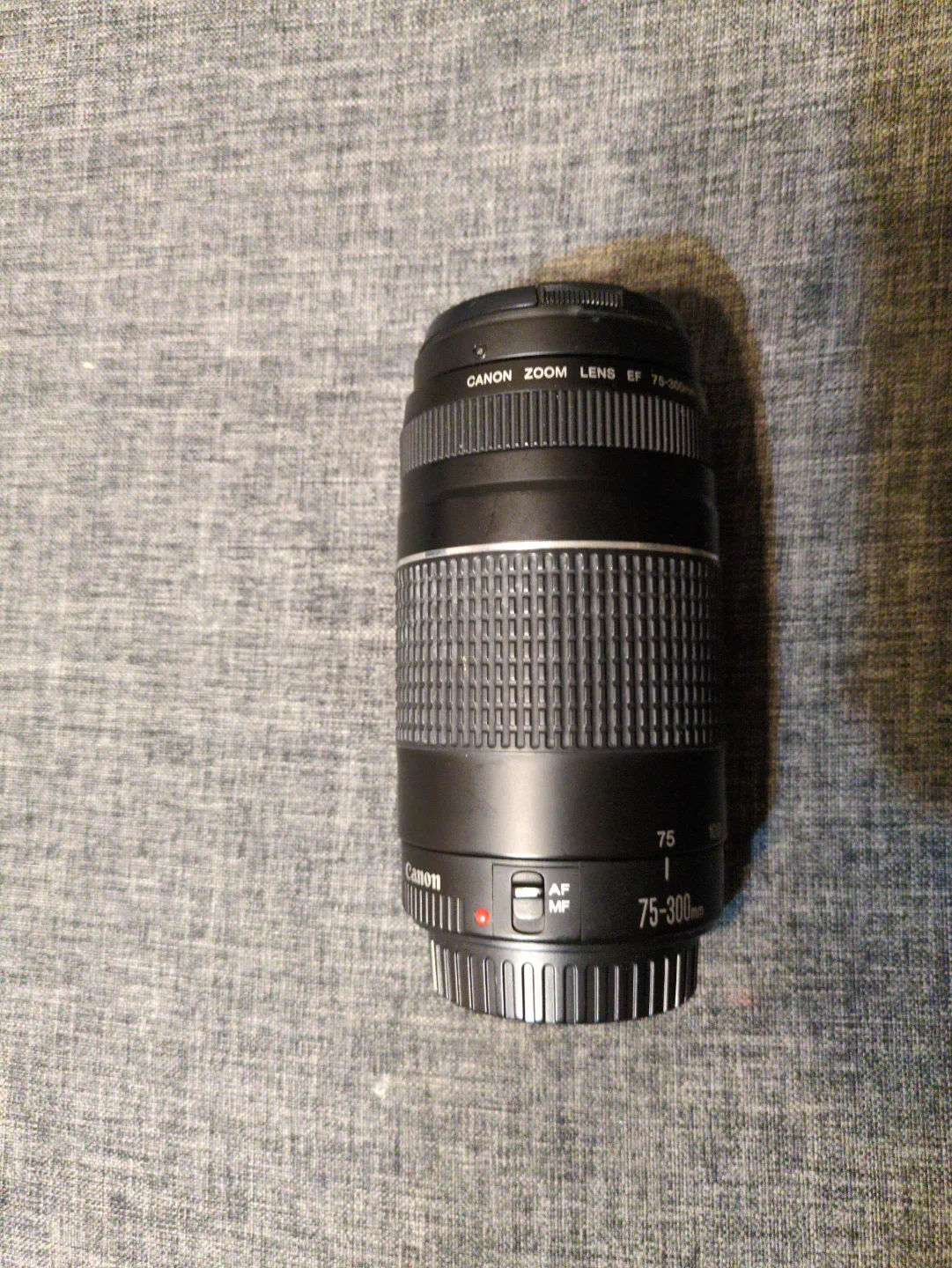 Canon EF 75-300mm Zoom Lens thumbnail