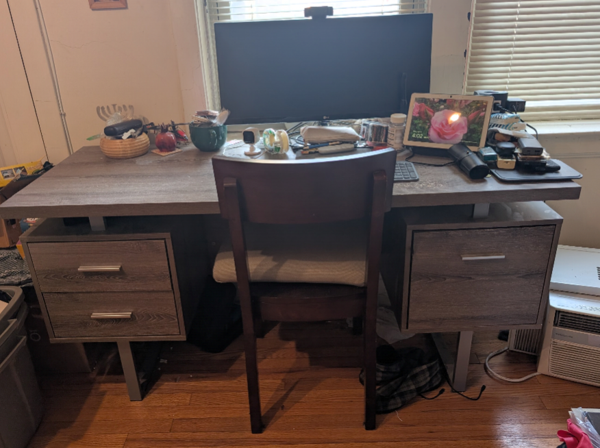 Modern Gray Wood Desk with Storage Drawers – Excellent Condition - photo 2