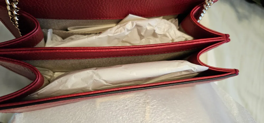 Gucci Red Leather Shoulder Bag image indicator(3)