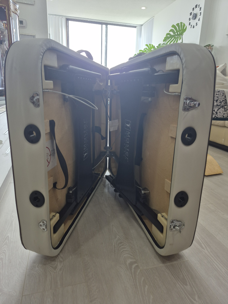 Master Massage Therapy Table - Portable & Adjustable - photo 4