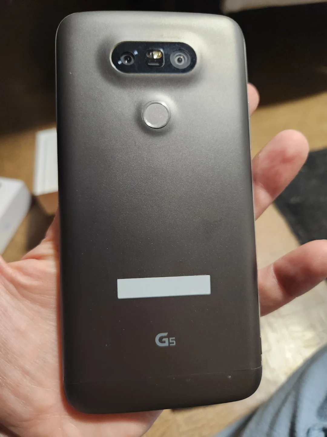LG G5 Smartphone image indicator(3)