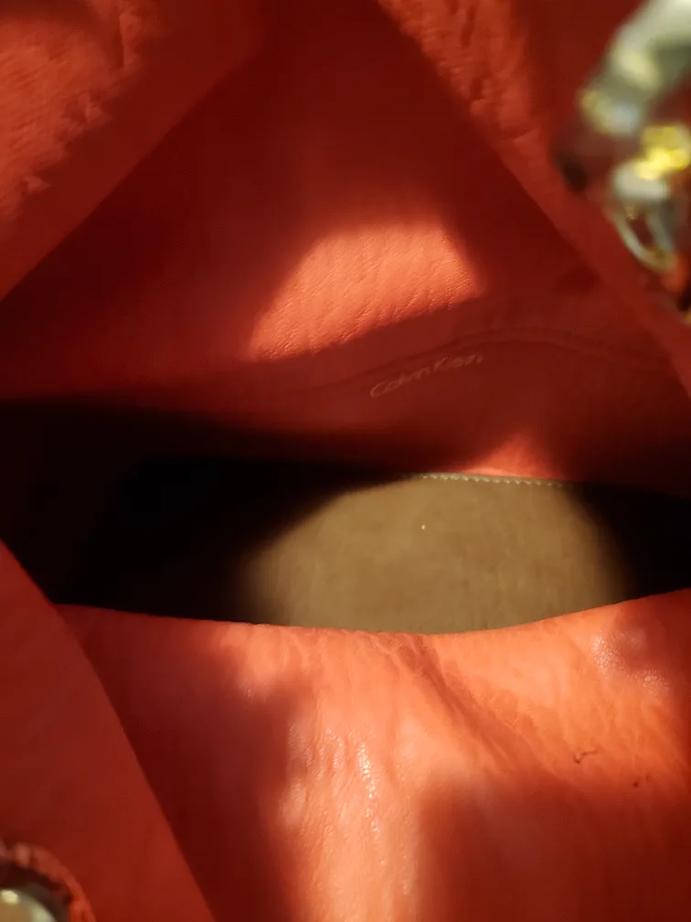 Calvin Klein Tri-Colour Tote Bag with Matching Wristlet image indicator(5)