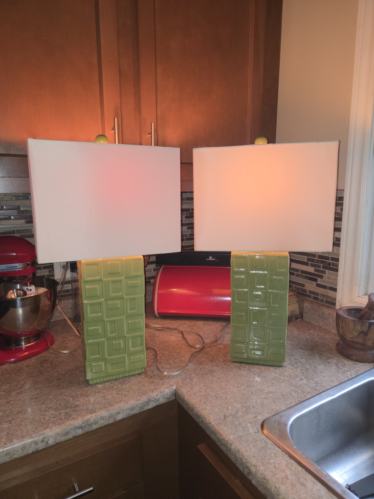 💚Pair of Mid-Century Modern Green Table Lamps