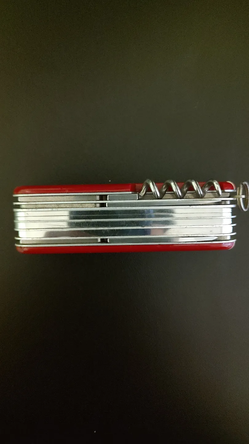 Army Swiss knife thumbnail