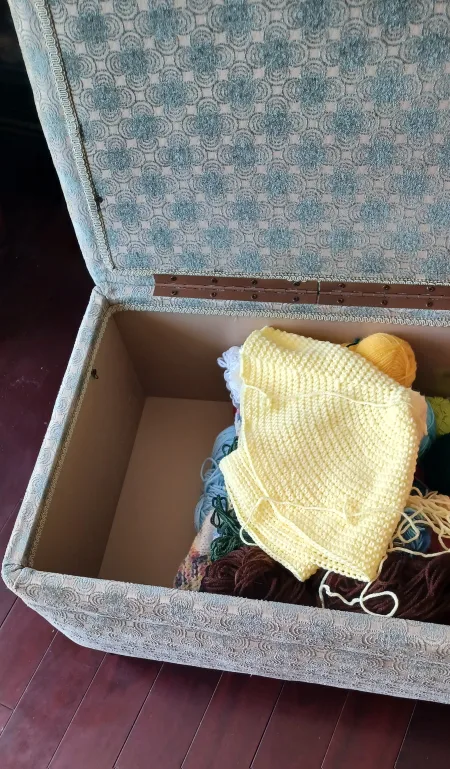 Storage Ottoman - Green Fabric image indicator(5)