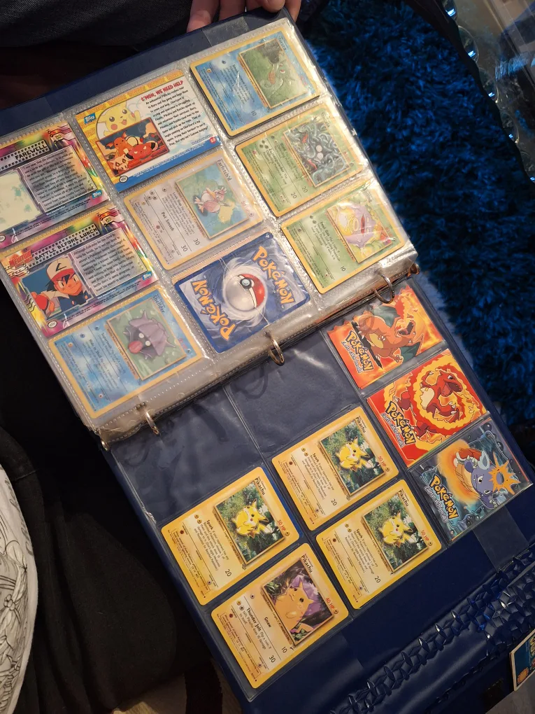 Pokemon Card Collection Binder image indicator(8)
