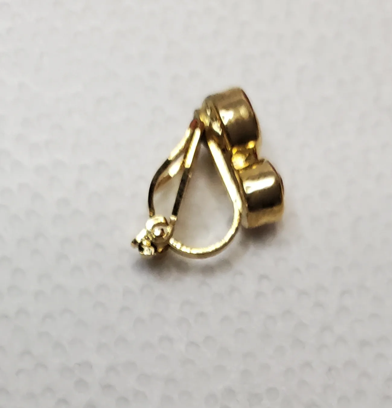 Pierre Cardin earring collection image indicator(7)