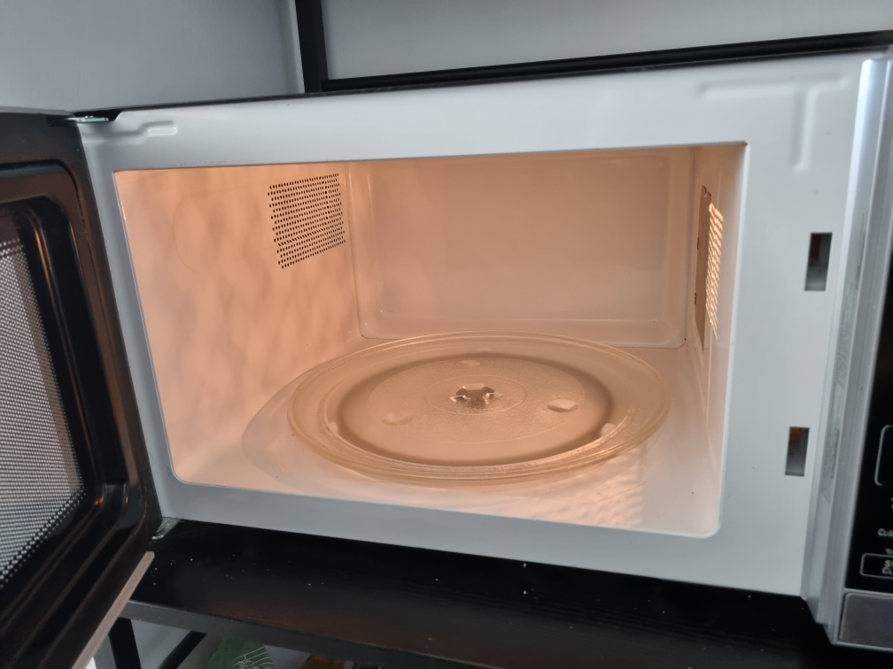 Hamilton Beach 1.1 cu ft Stainless Steel Microwave - photo 2