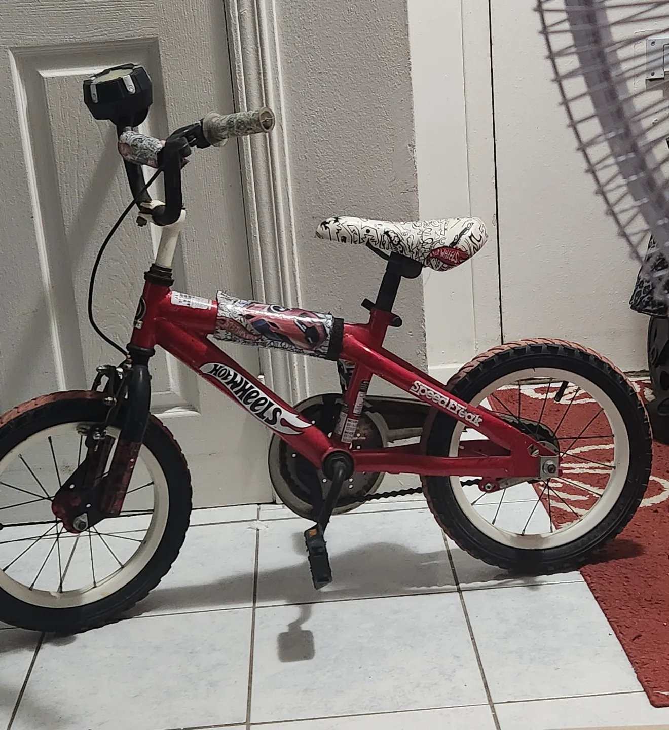 Hot Wheels Speed Freak Kids' Bike image indicator(3)