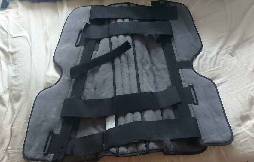 selling my use full knee brace