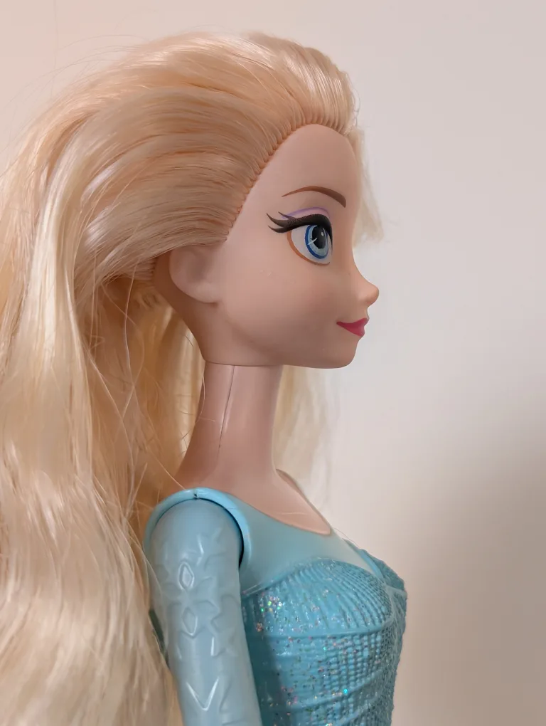 Mattel Disney Frozen Elsa Barbie Doll image indicator(8)