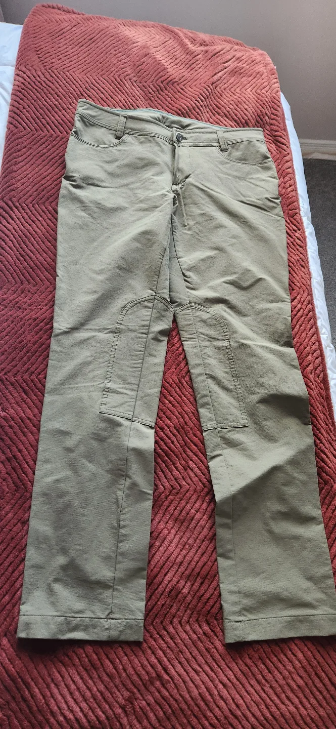Mountain Equipment Co-op Women's Olive Green Hiking Pants Size 8 image indicator(2)