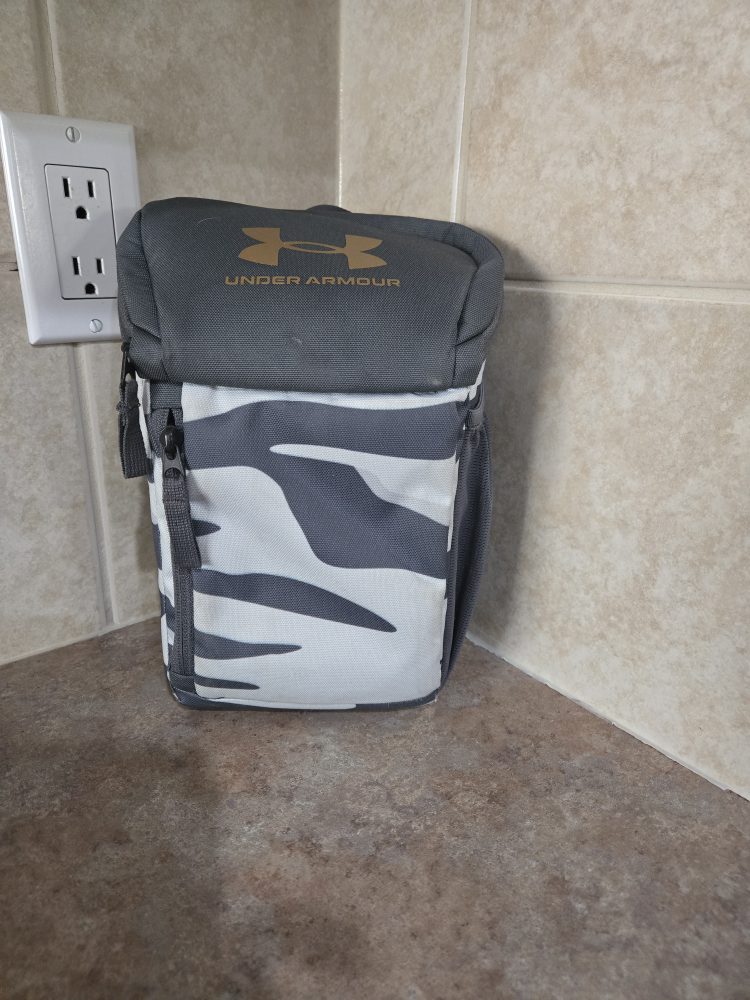 Under Armour Camo Lunch kit
