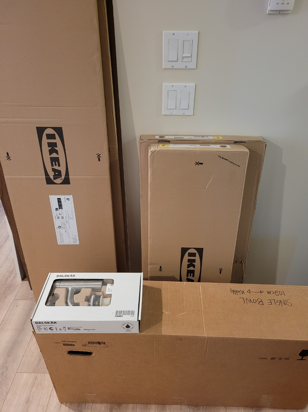 IKEA Bathroom Vanity Set with a tall cabinet - photo 2