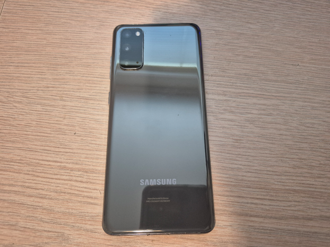 Samsung Galaxy S20 - photo 2