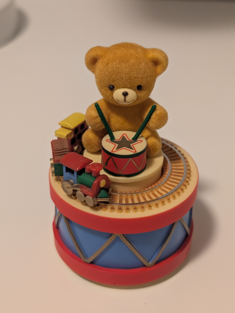 Enesco Musical Toyland Teddy Bear Music Box - photo 3