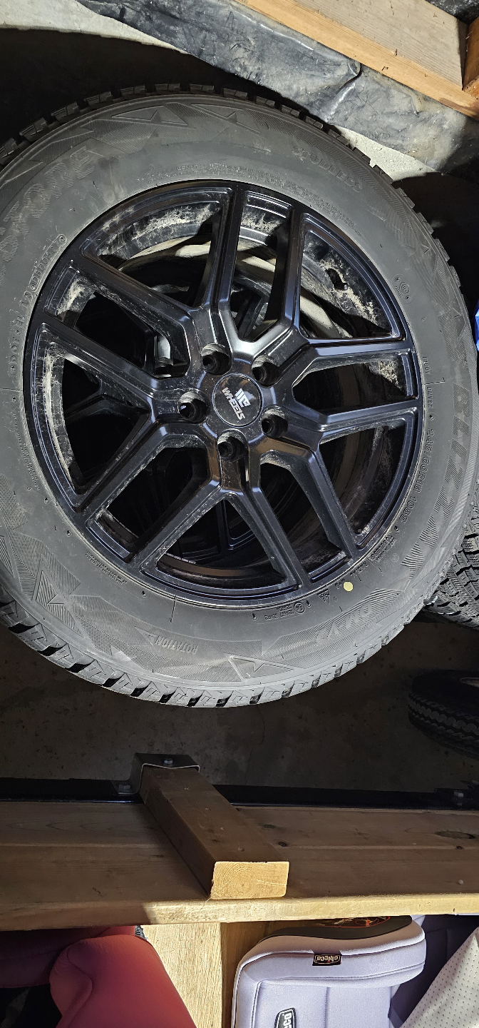 Winter Wheels 235/60R18 Bridgestone Blizzak DMV2 & Alloy Rims - photo 5