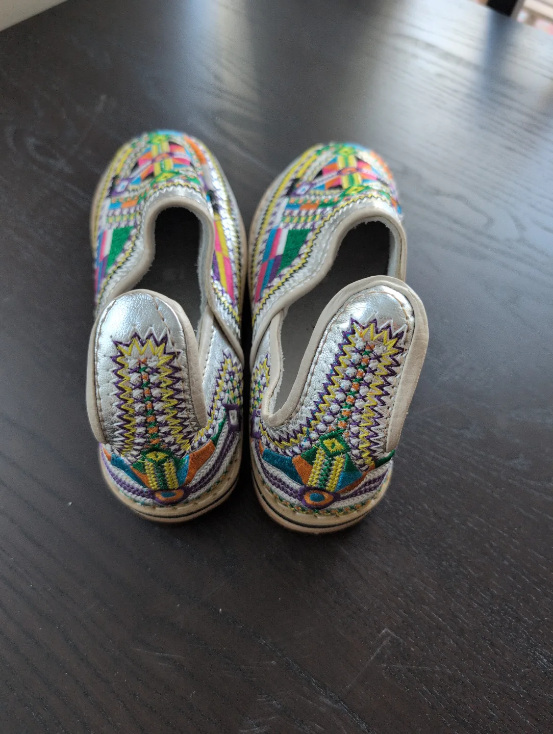 BRAND NEW - Embroidered Moroccan Babouches Slippers image indicator(2)