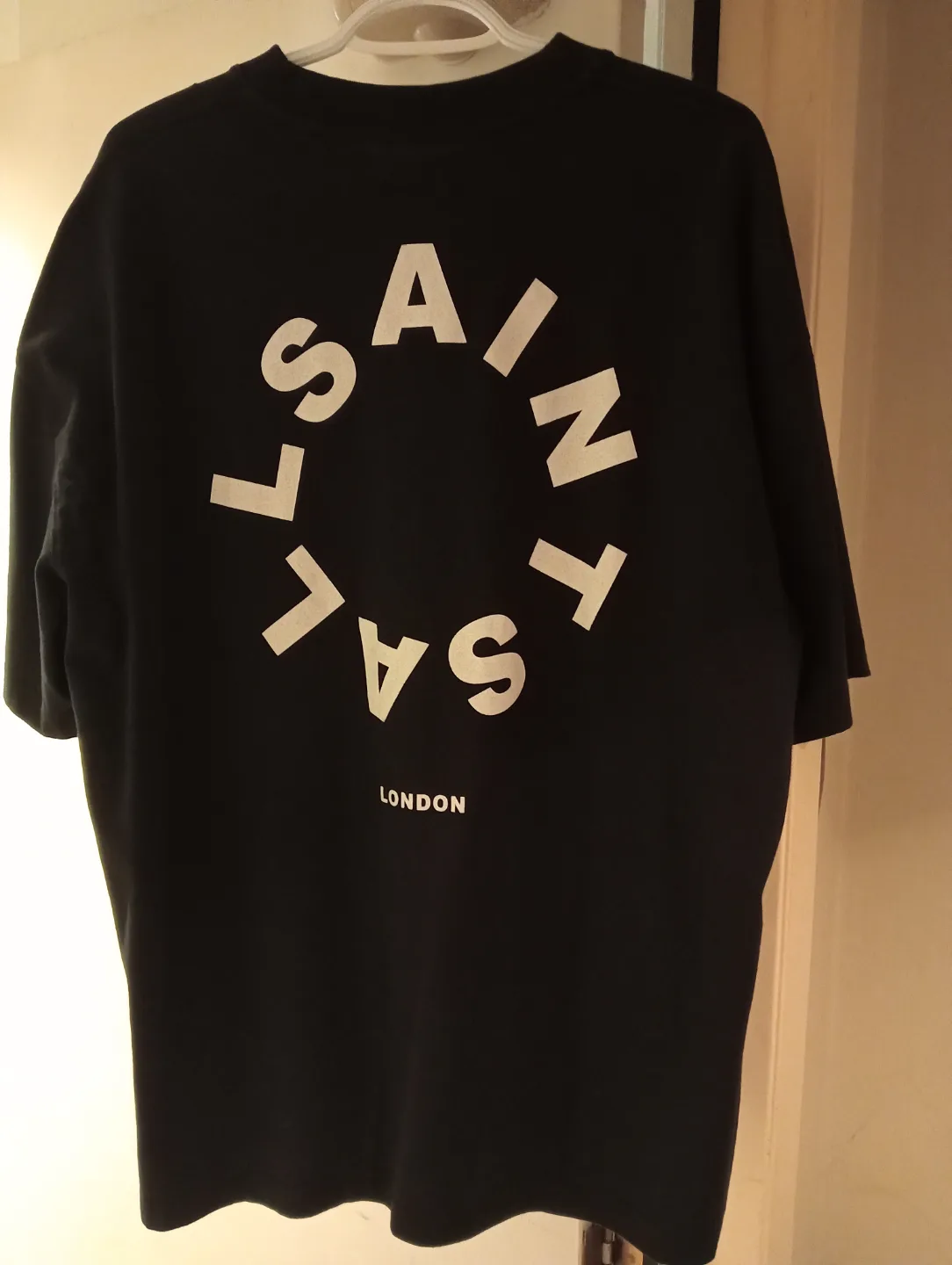 AllSaints London Oversized M T-Shirt thumbnail