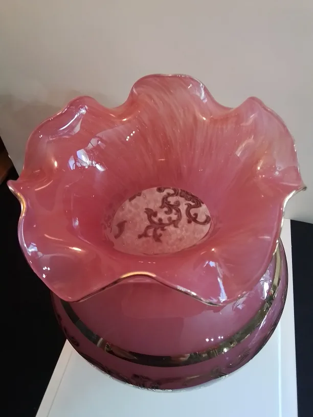 Large Rose Glass Vintage Vase with Gold Accents image indicator(5)