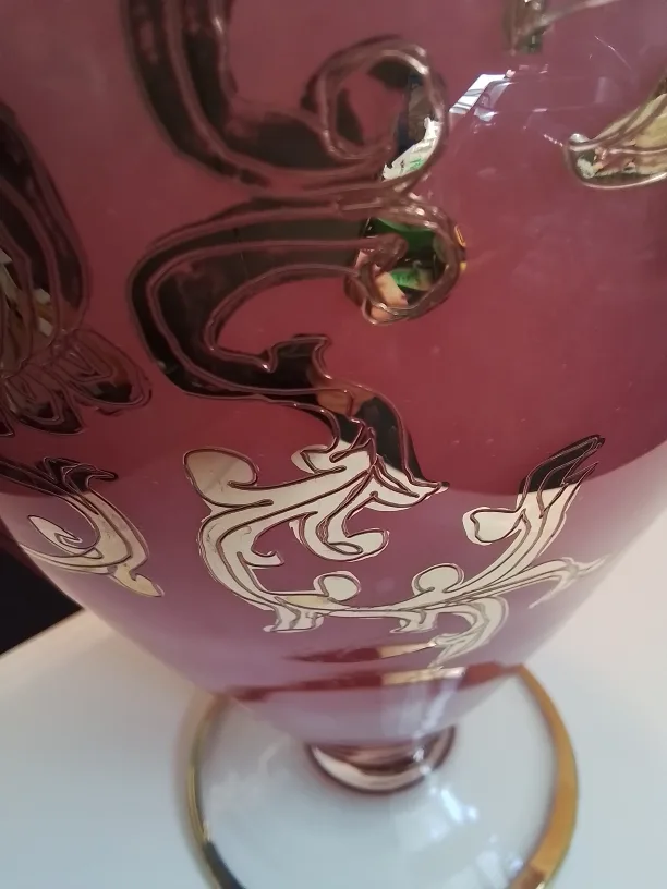 Large Rose Glass Vintage Vase with Gold Accents image indicator(7)