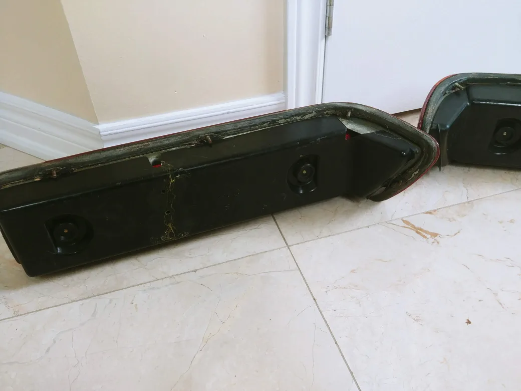 W116 Mercedes Benz OEM  tail lights image indicator(6)