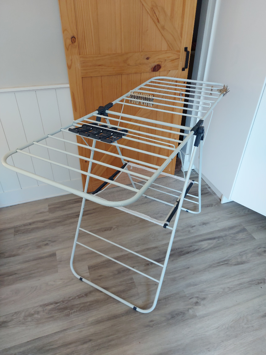 Mainstays Adjustable Clothes Drying Rack - photo 2