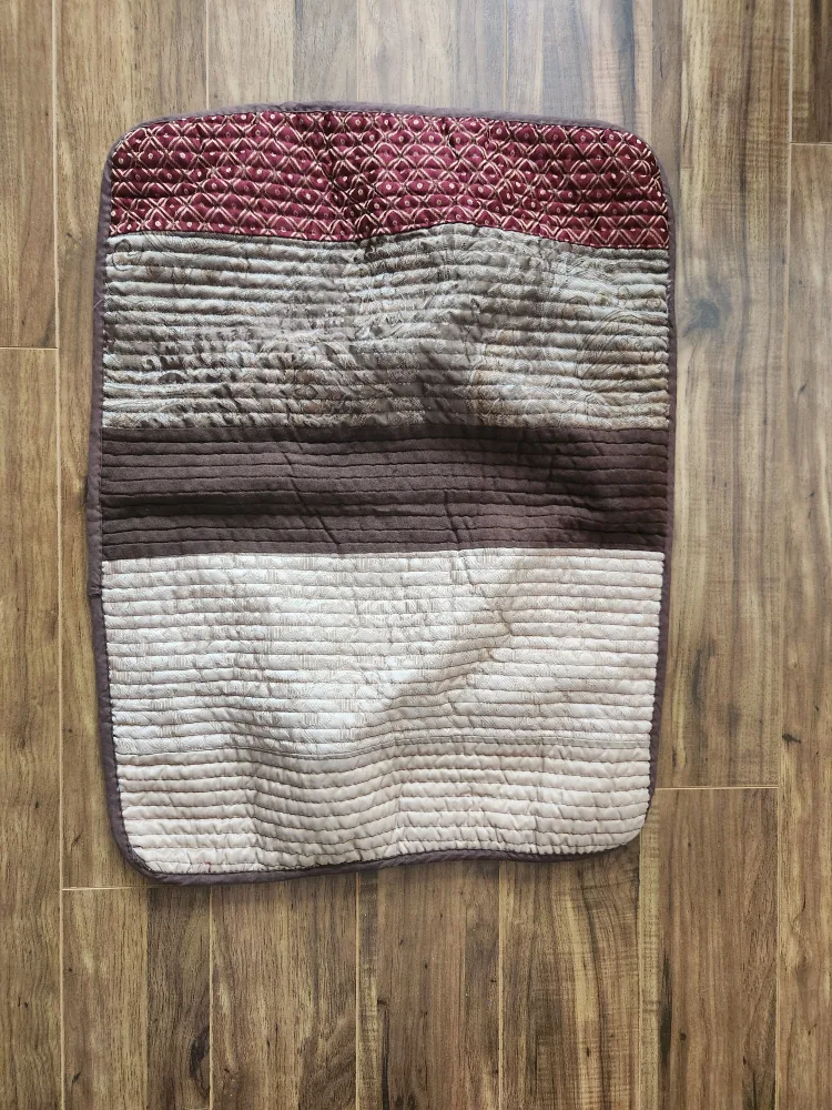 Set of Two Quilted Shams- Brown and Beige image indicator(4)