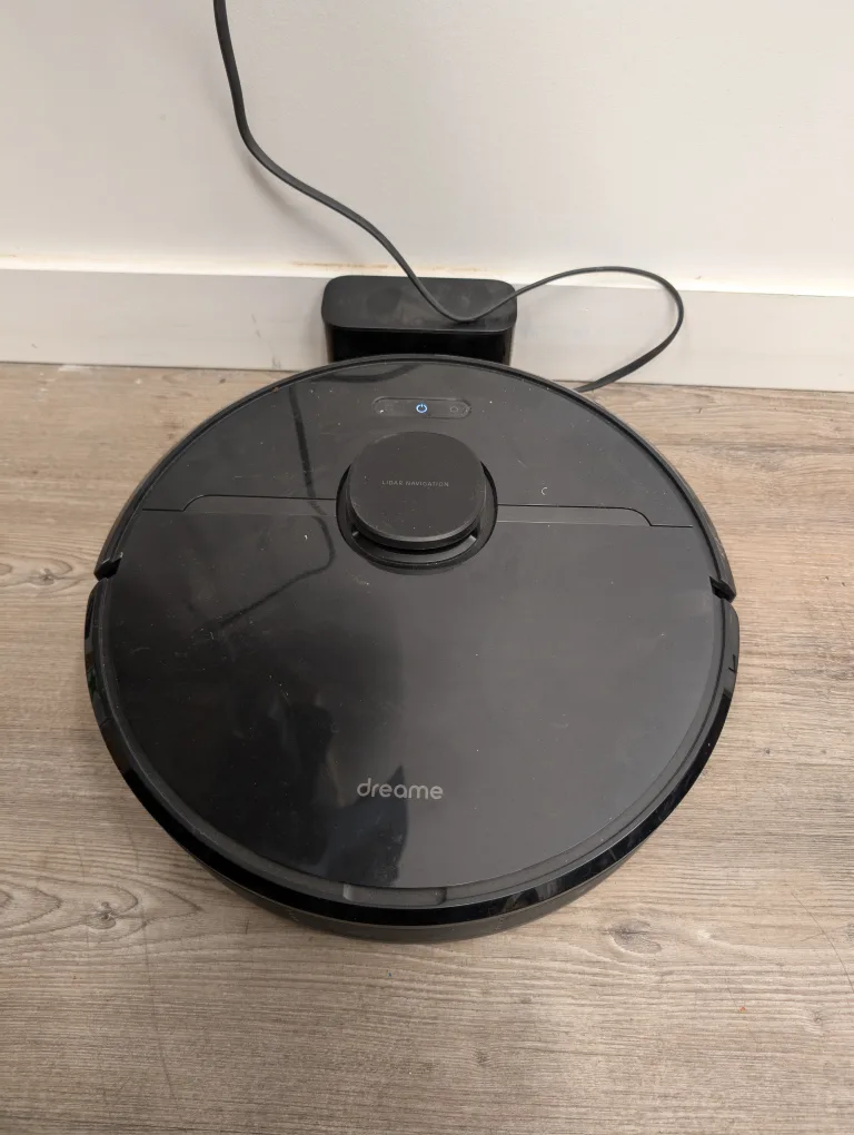 Dreame Bot D9 Pro Robot Vacuum thumbnail