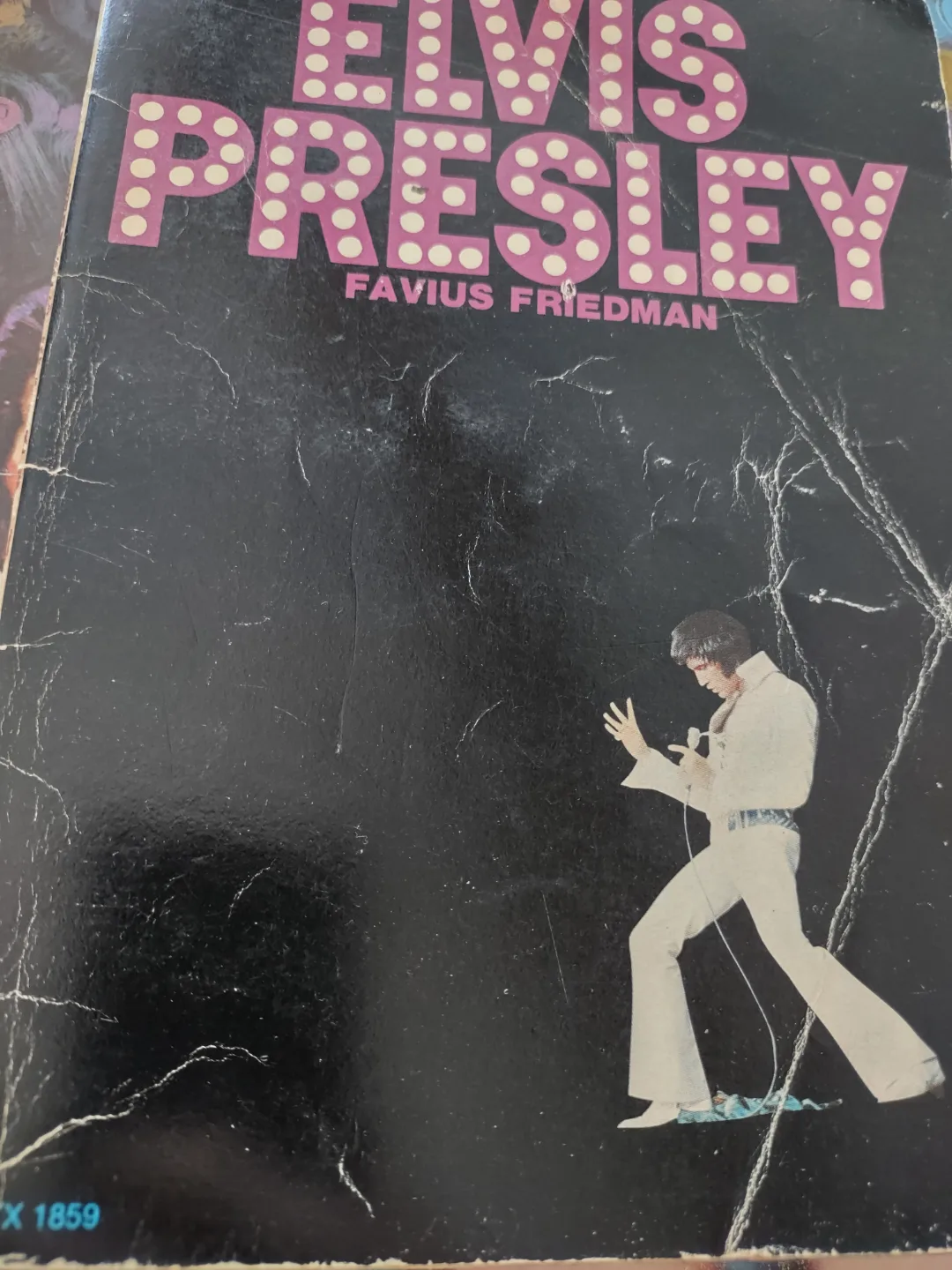 collection of Elvis Presley Solid Gold Memories, books image indicator(6)