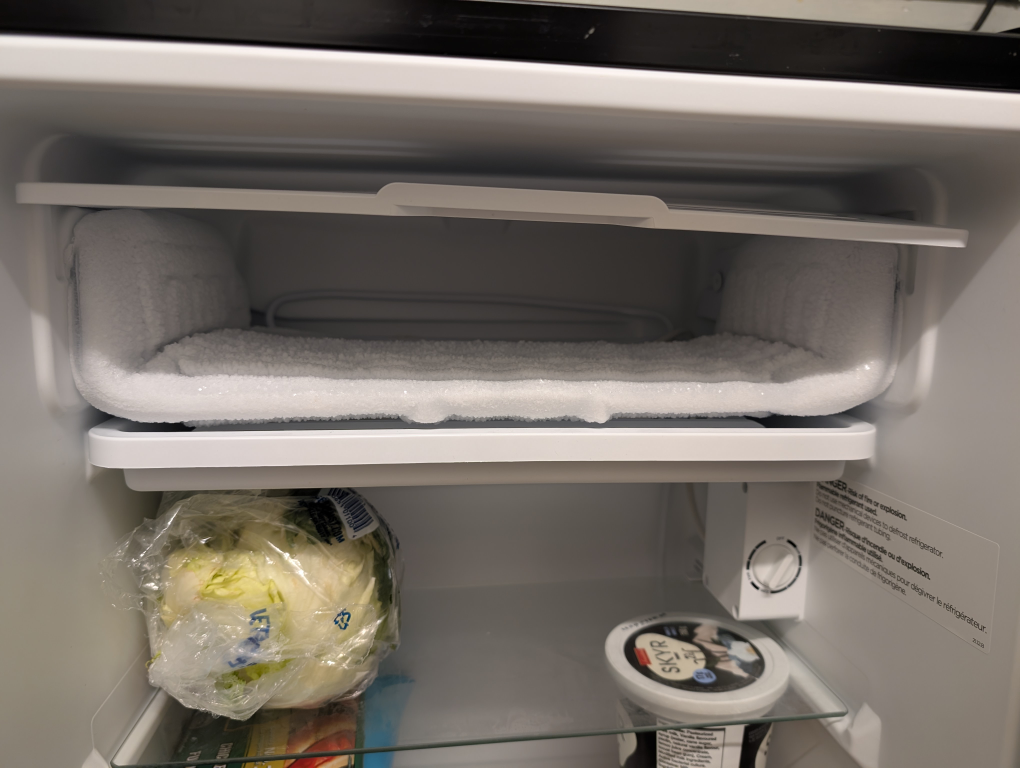 3.3 Cu single door mini fridge - photo 2
