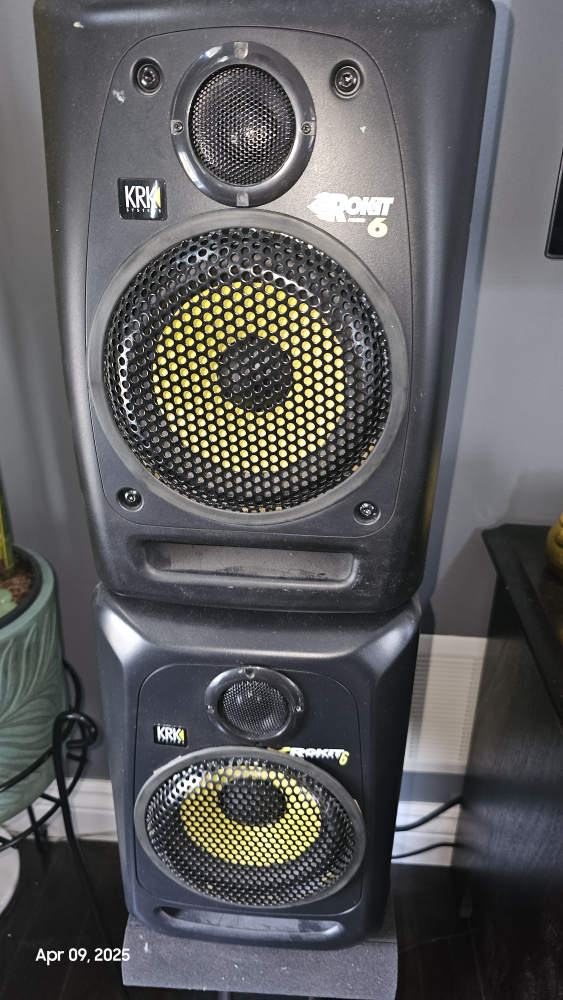 Pair of KRK Rokit 6 Studio Monitors
