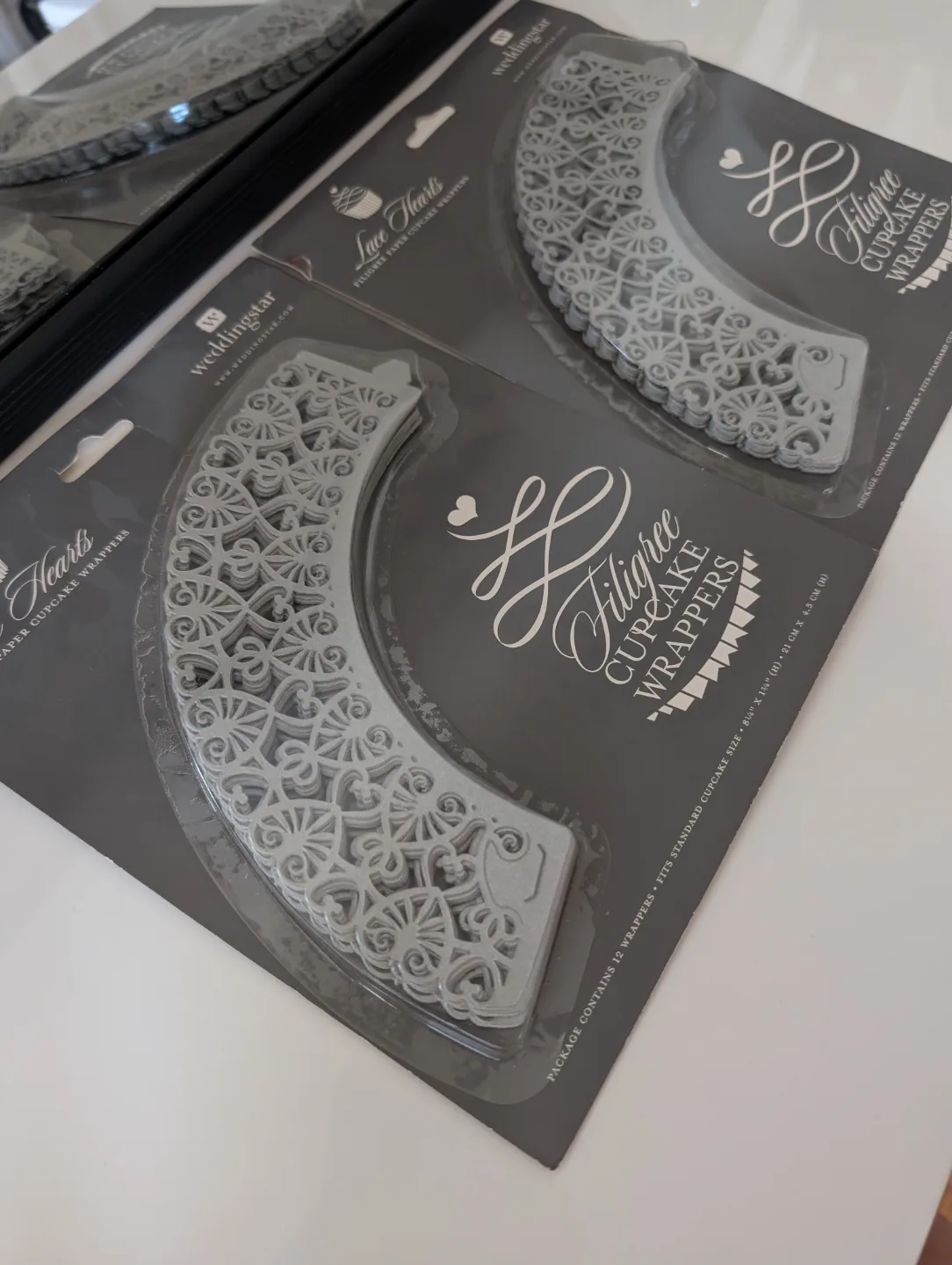 🧁Brand New Weddingstar Filigree Cupcake Wrappers image indicator(2)