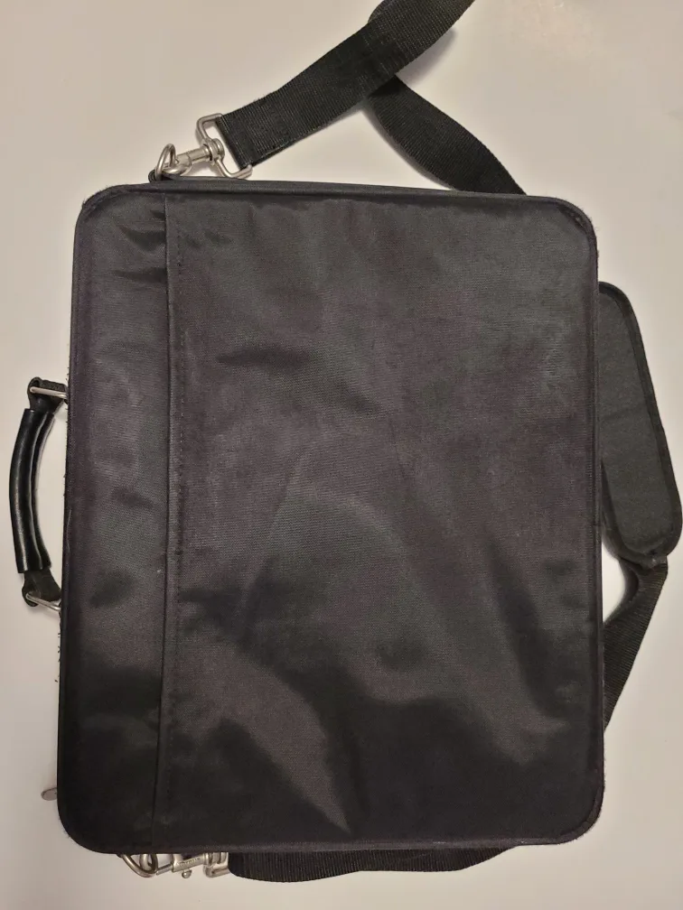 �💚Black Laptop Bag with Shoulder Strap image indicator(3)