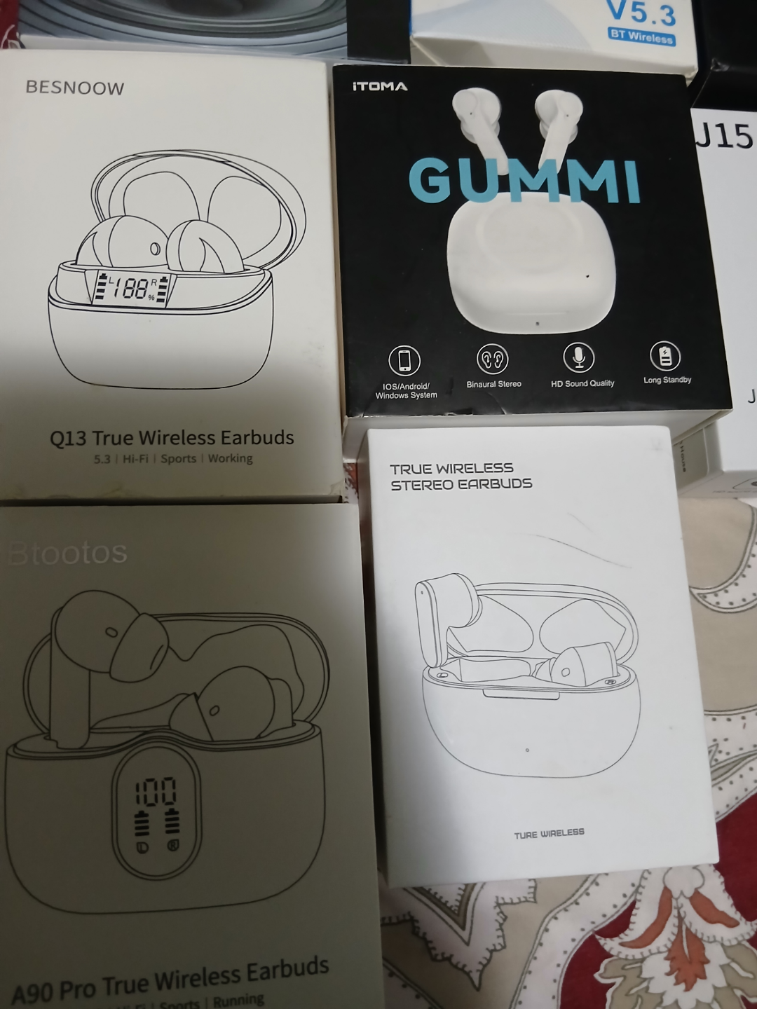 new never used earphones different models start from $20 to $60 - photo 2