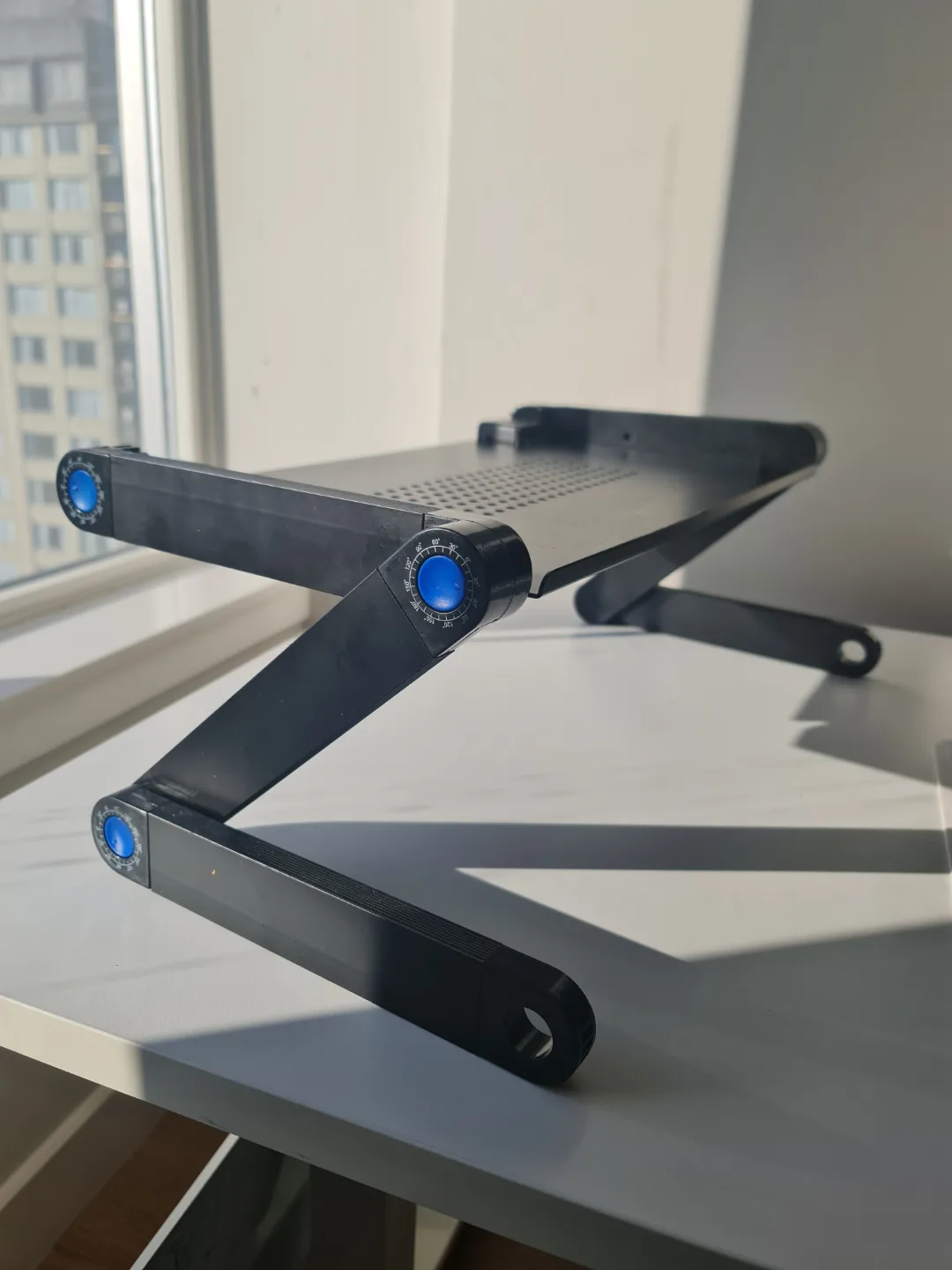 Adjustable Laptop Stand - Portable & Foldable image indicator(2)