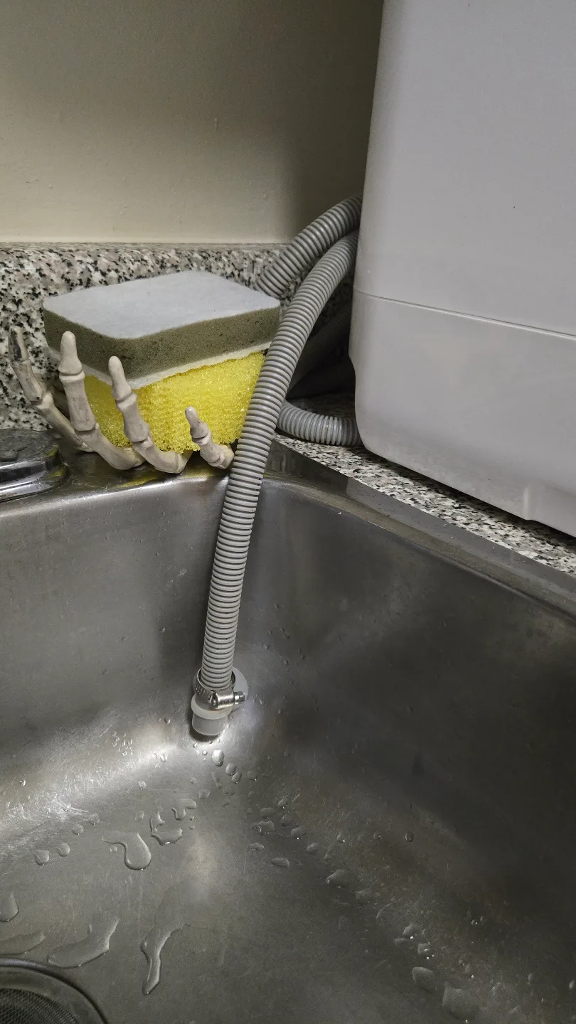 Ecozy DW-CT200A Countertop Dishwasher (Moving Sale) image indicator(5)