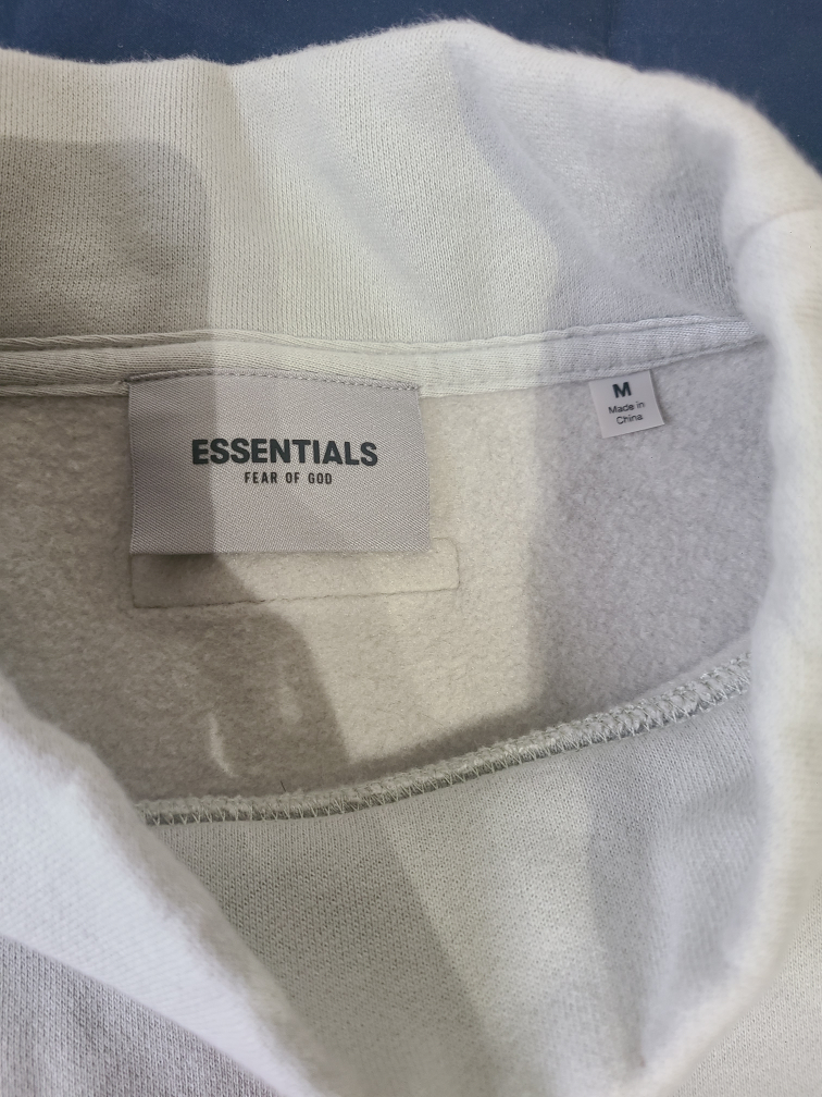 Essentials Sweatshirt - Size M - photo 5