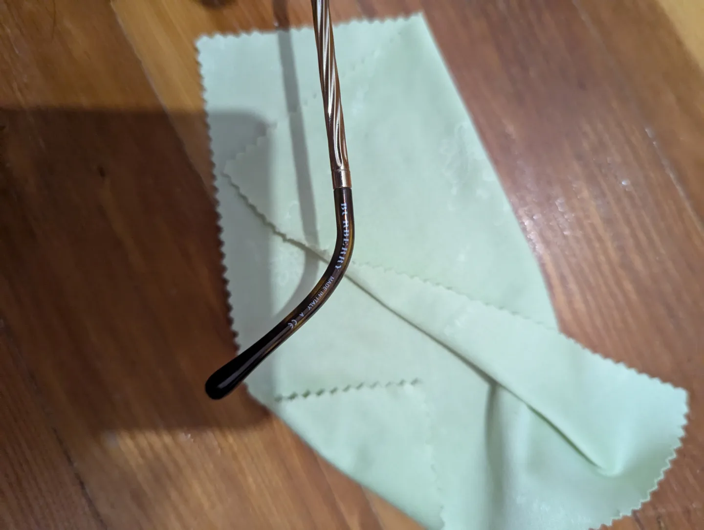 Burberry Aviator Sunglasses with Case image indicator(3)