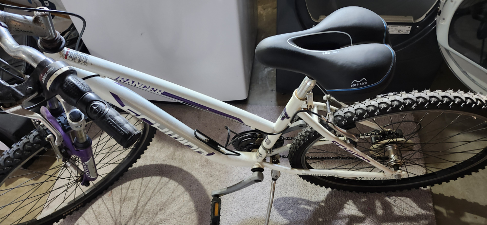 Schwinn Ranger 26" Women's Mountain Bike - photo 3