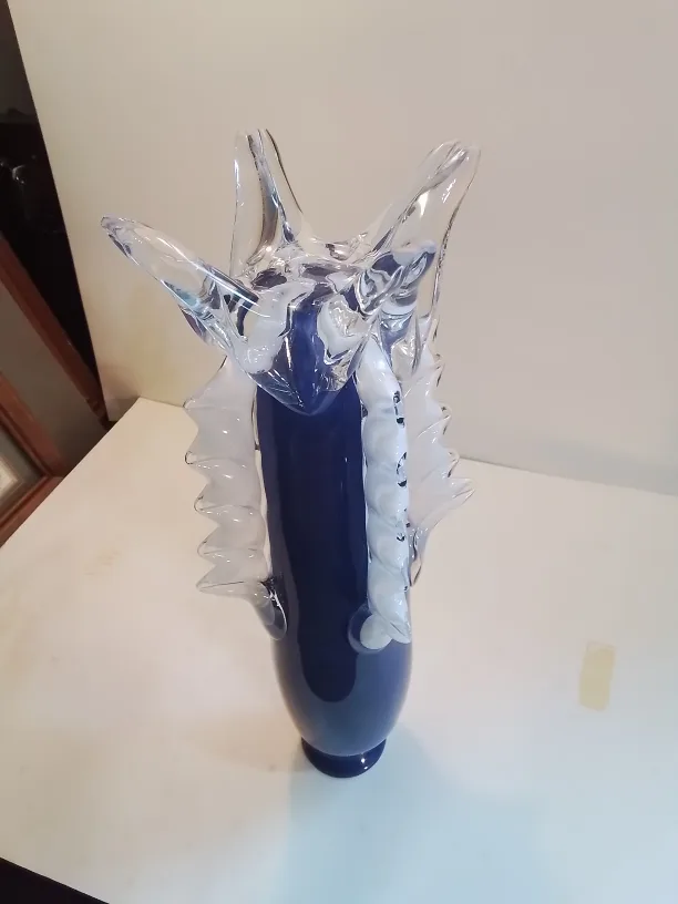 Unique Blue and White Glass Vase💚 image indicator(6)