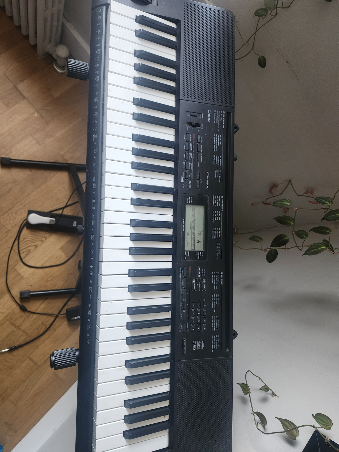 Casio CTK-3200 Keyboard with Stand and Pedal
