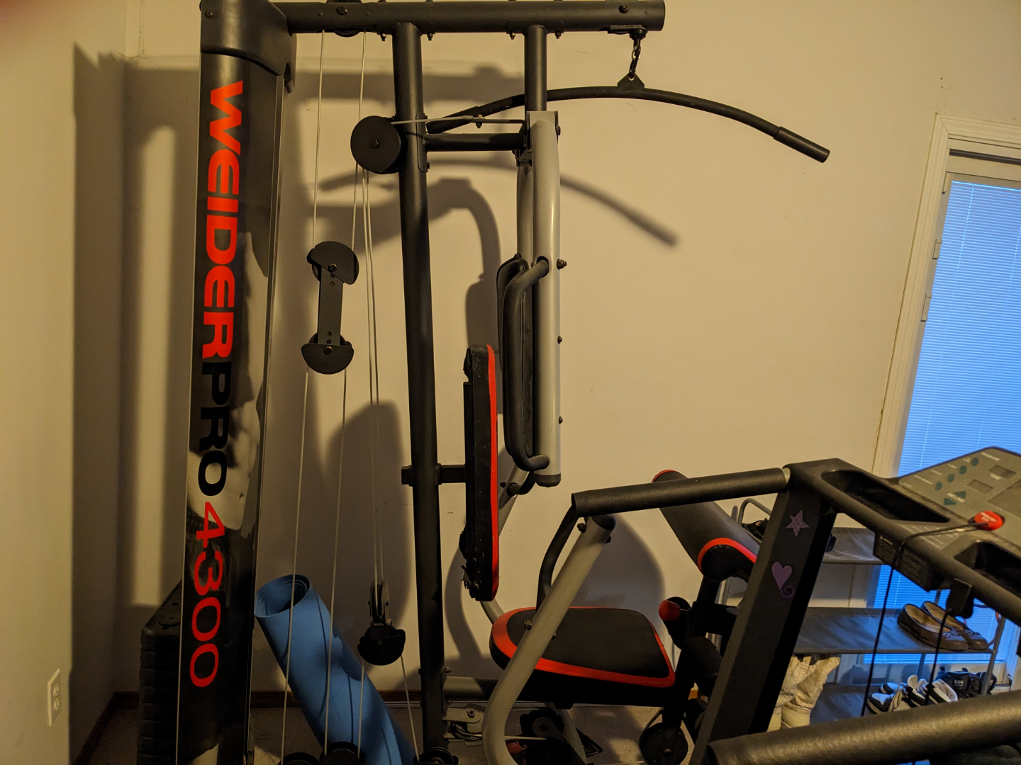 Weider Pro 4300 Home Gym - photo 2