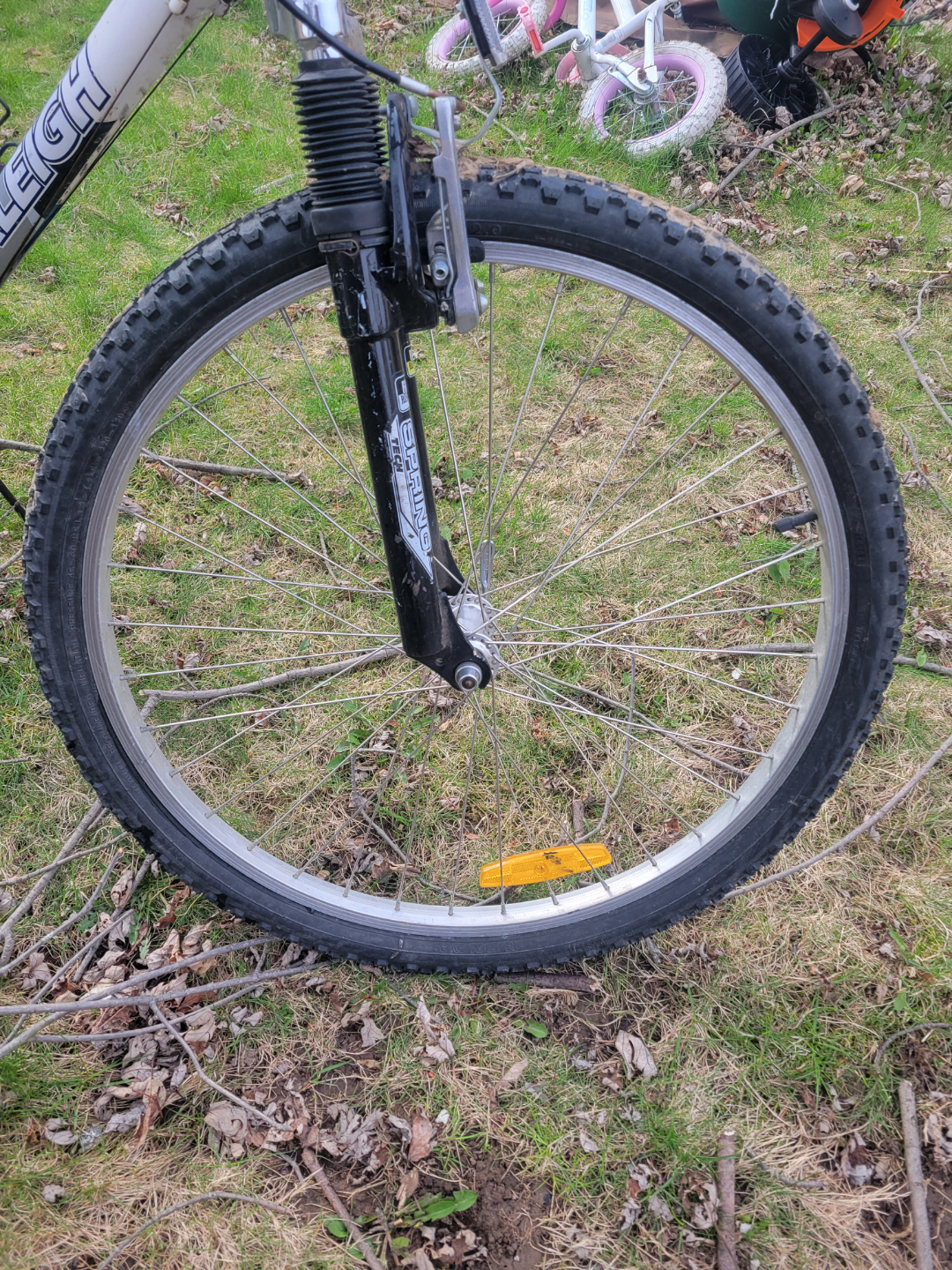 Raleigh Tomahawk Mountain Bike - photo 4