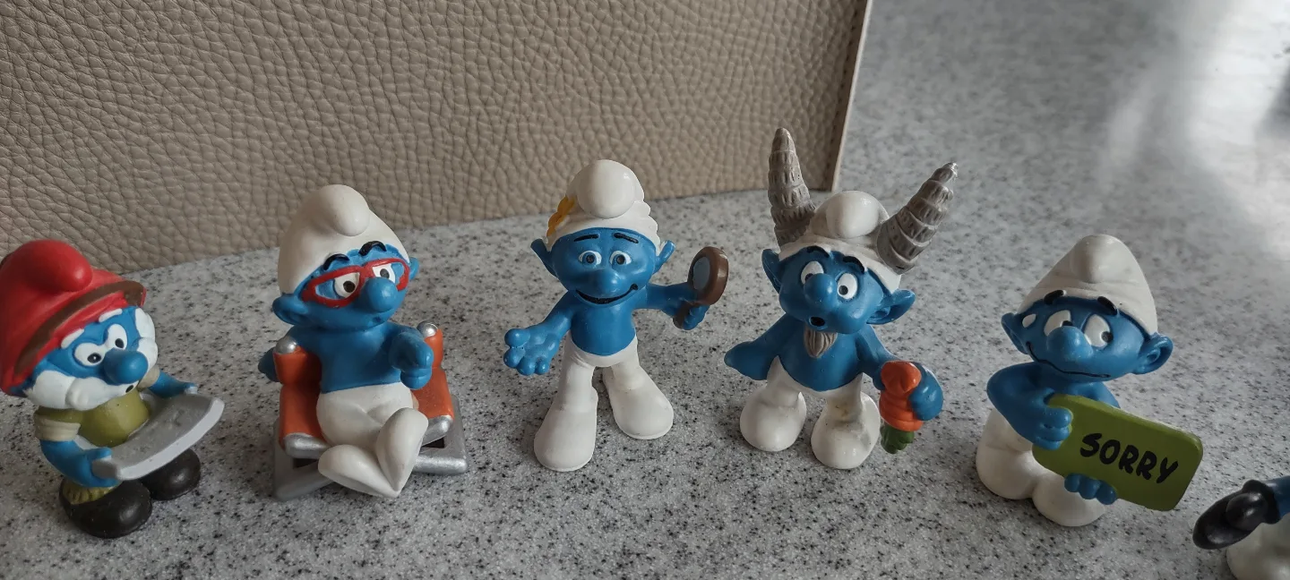Vintage Smurf Figurines - Collection of 8 (made in Germany) image indicator(4)