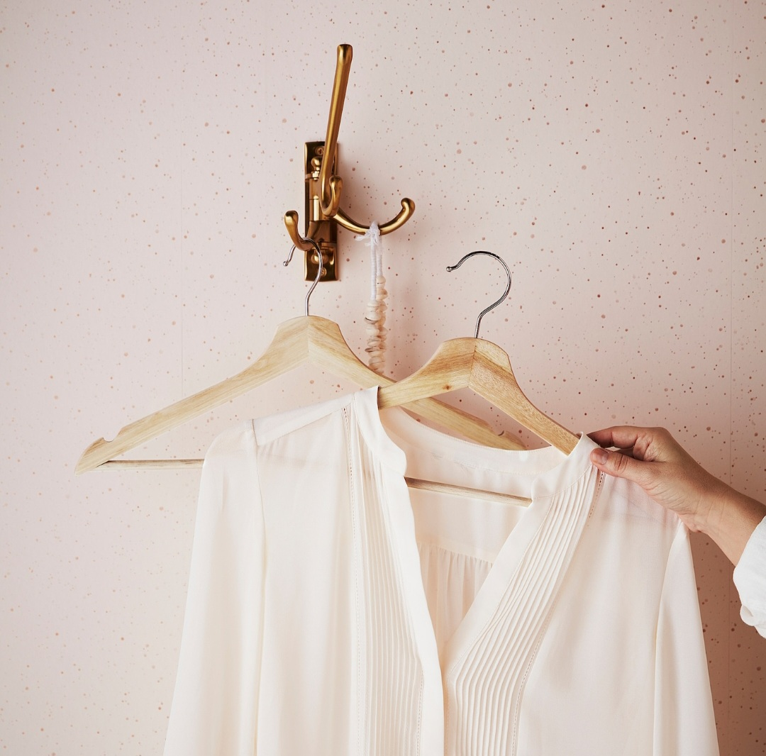 Set of 35 - Wooden Clothes Hangers - photo 2