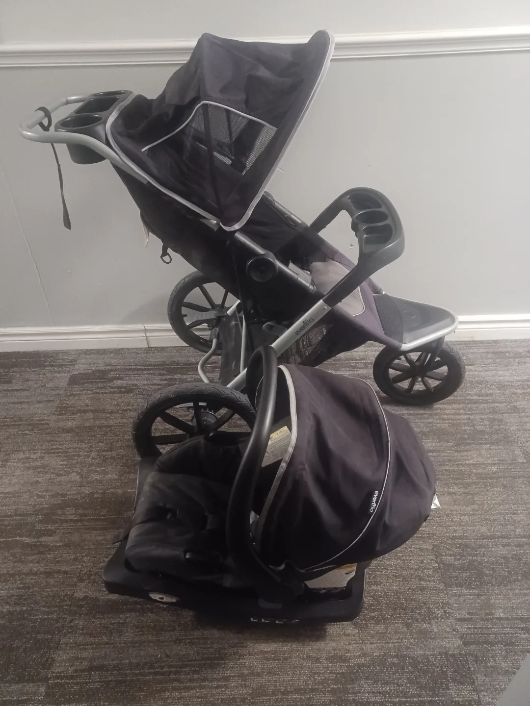 Evenflo Pivot X stroller and infant car seat image indicator(4)